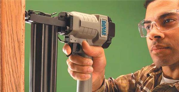 روش استفاده از میخکوب